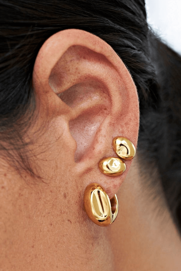 Sora Oval Earrings Earrings