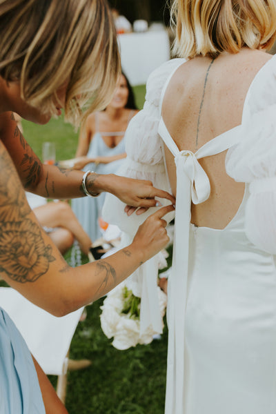 PETRECEREA DE NUNTĂ ȘI DOMNIȘOARELE DE ONOARE